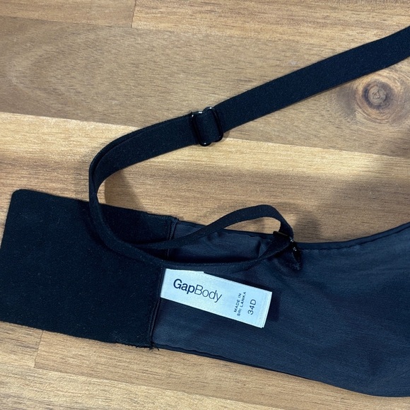 Classic T Shirt Black Bra - Picture 6 of 9